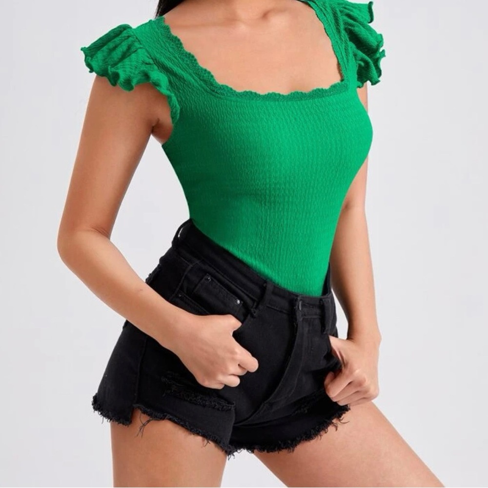 SHEIN Frenchy Ruffle Armhole Solid Green Bodysuit